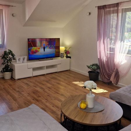 Apartments Ante Đảo Hvar Ngoại thất bức ảnh