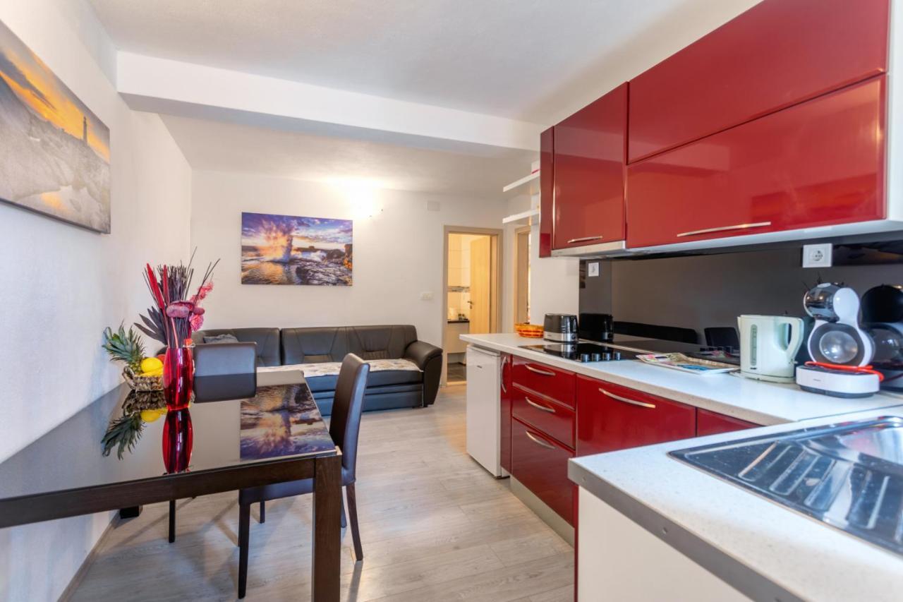 Apartments Ante Đảo Hvar Ngoại thất bức ảnh