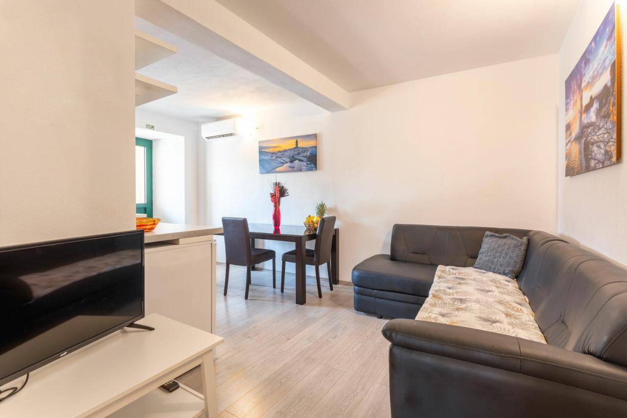 Apartments Ante Đảo Hvar Ngoại thất bức ảnh