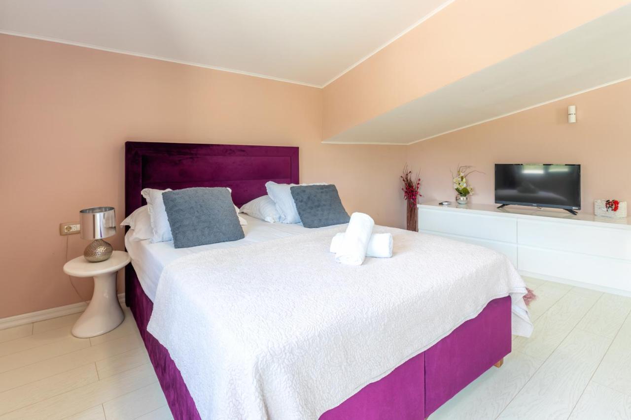 Apartments Ante Đảo Hvar Ngoại thất bức ảnh