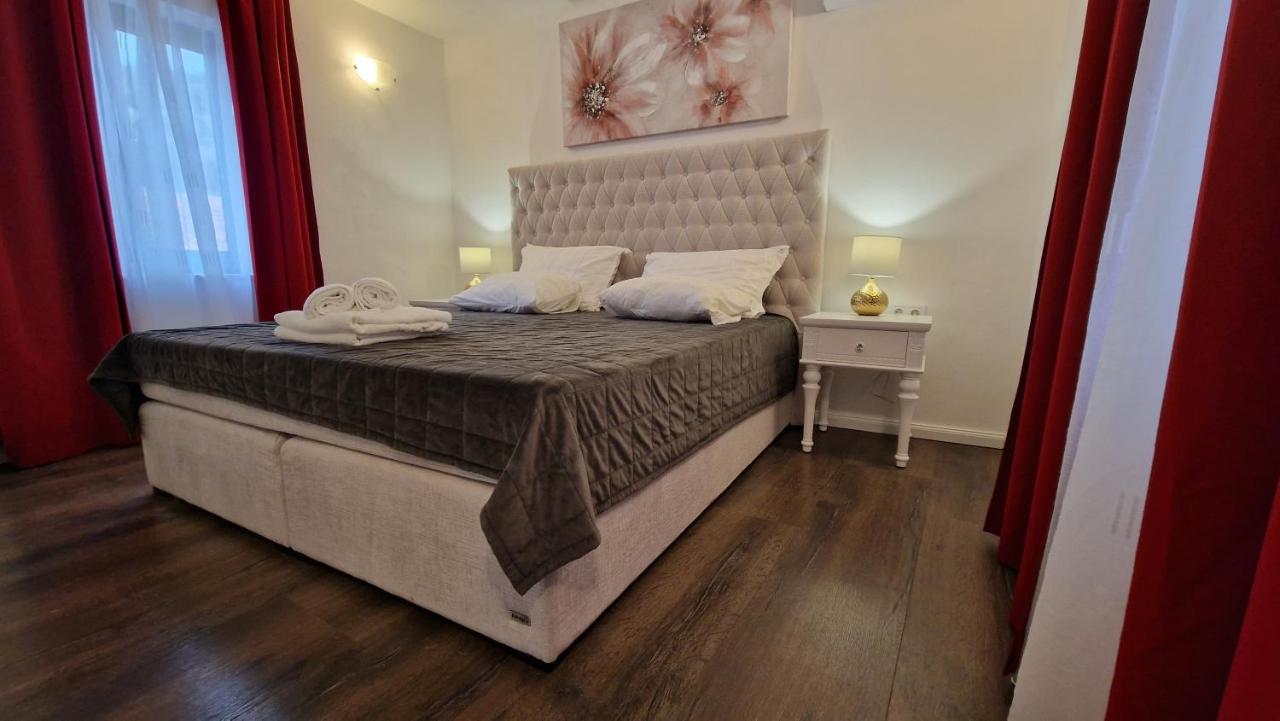 Apartments Ante Đảo Hvar Ngoại thất bức ảnh