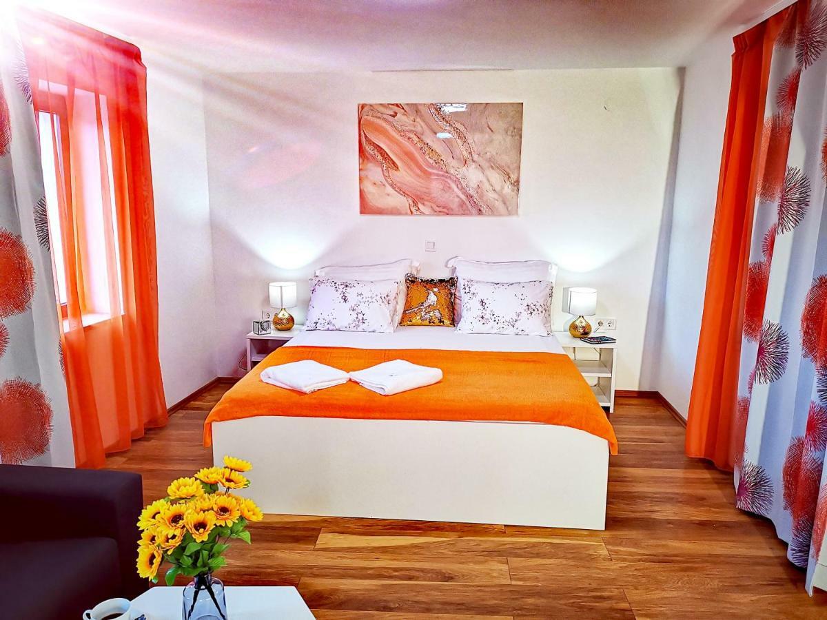 Apartments Ante Đảo Hvar Ngoại thất bức ảnh