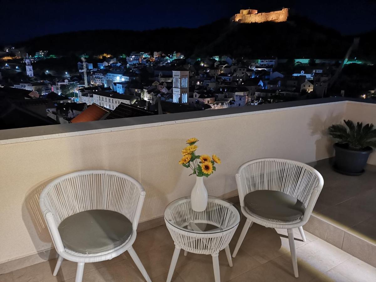 Apartments Ante Đảo Hvar Ngoại thất bức ảnh